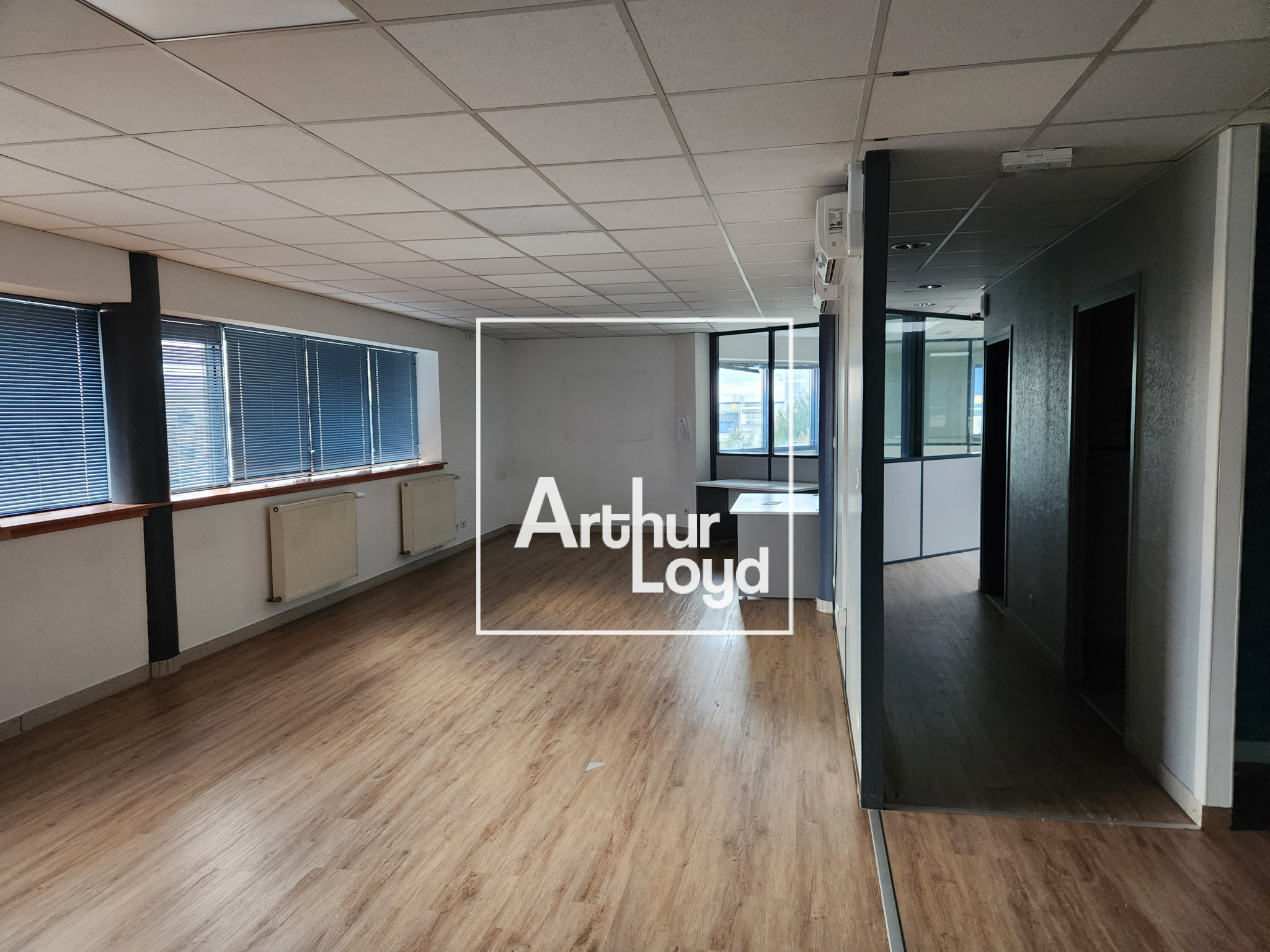 Location local d’activité Belfort – 1 905 m2 – Proche… — photo 3